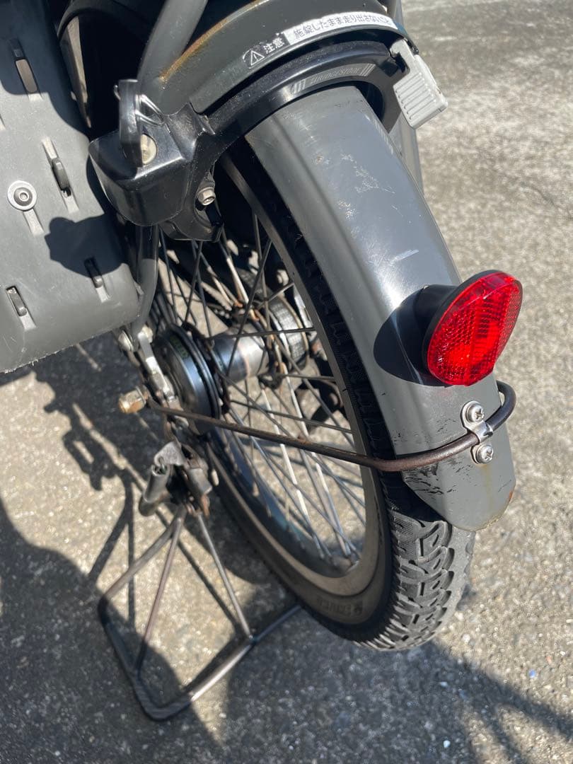 電動アシスト自転車　ブリヂストン　ビッケ　グリ　チャイルドシート