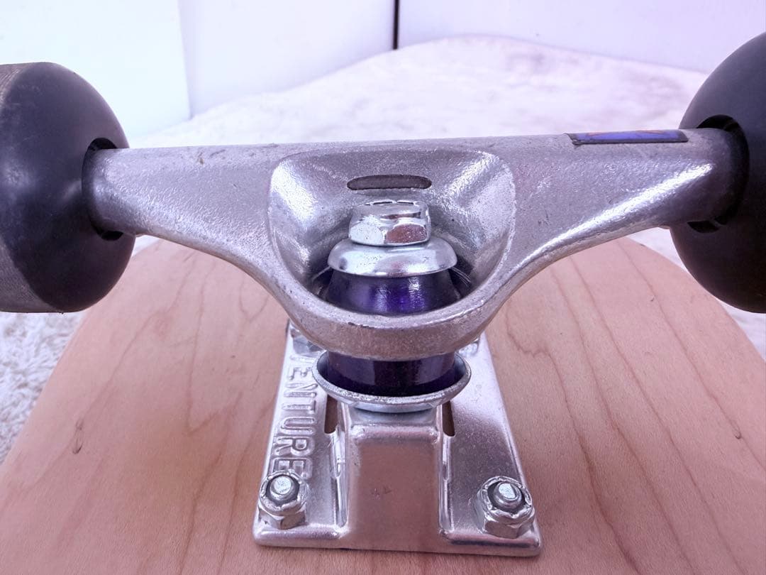 調整済み美品♪ スケートボード コンプリート Venture V-LIGHTS