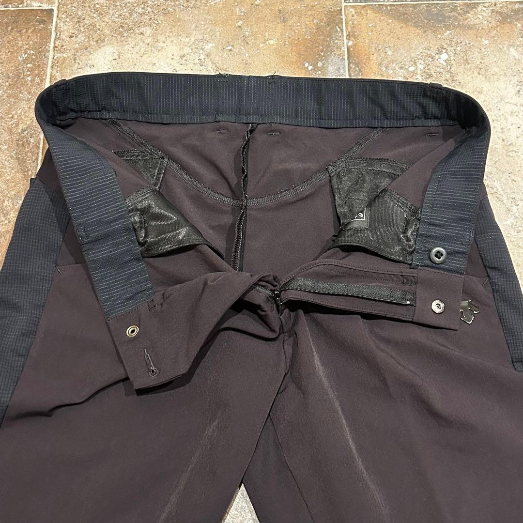 DESCENTE ナイロンストレッチ ロングパンツ