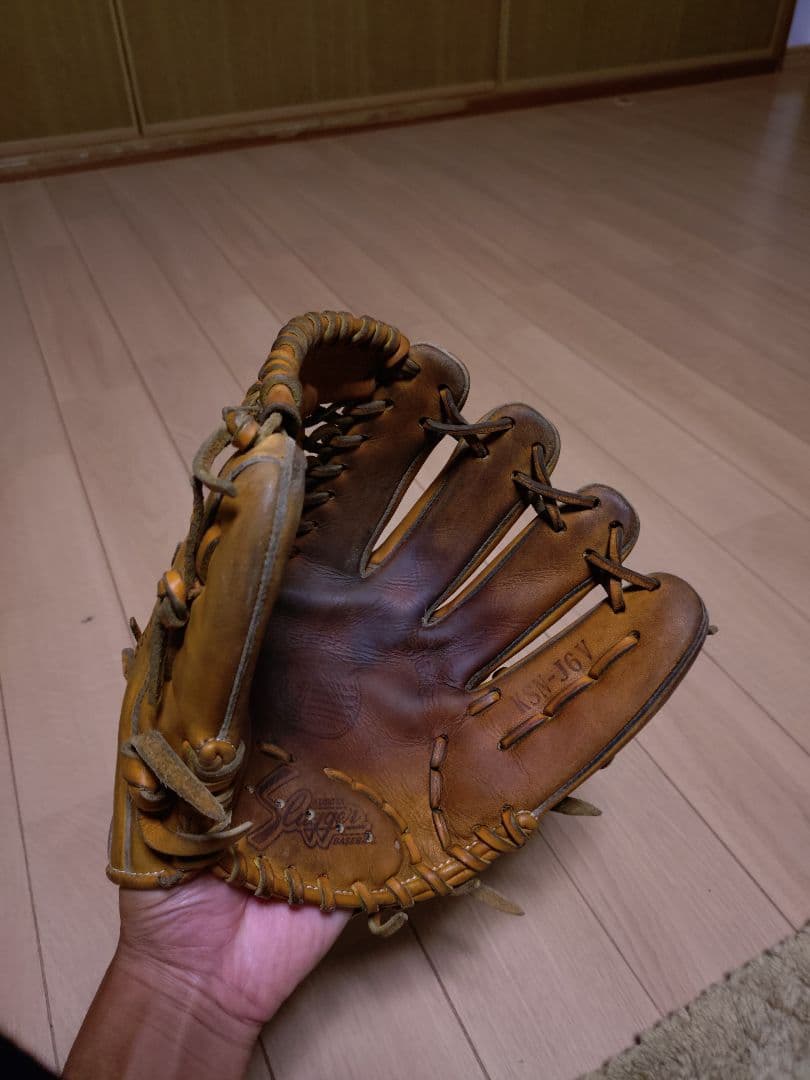 スラッガー軟式グローブ　内野手用　KSN-J6V