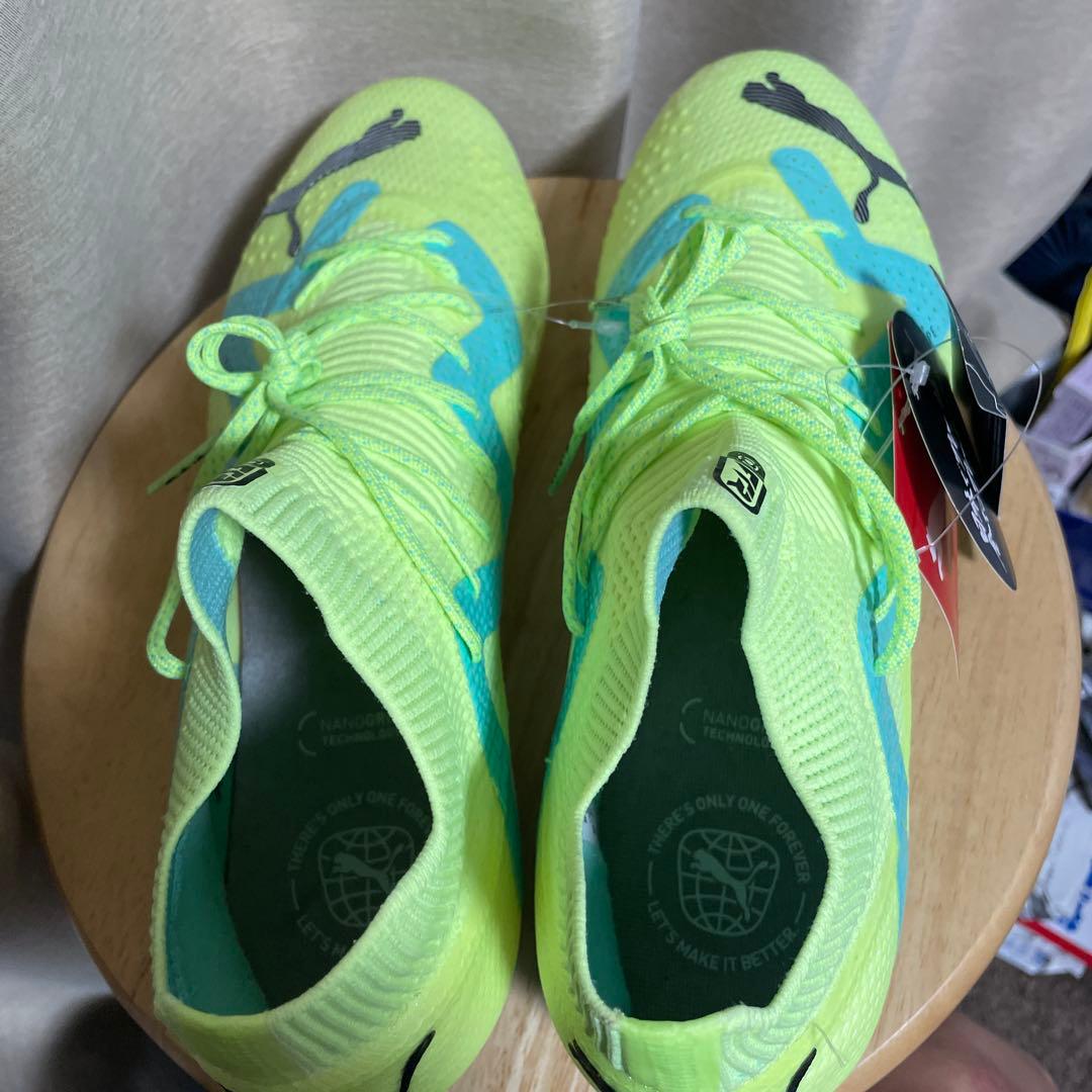 新品　サッカー スパイク プーマ フューチャー アルティメット HG/AG