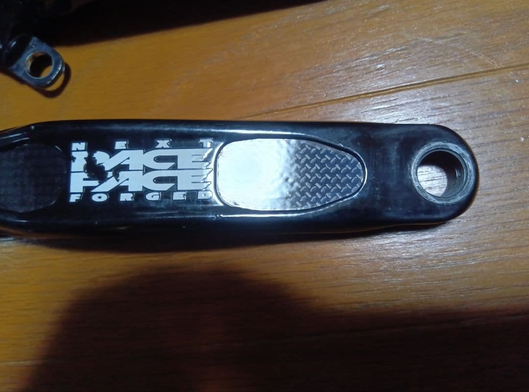 RACE FACE NEXT FORGED カーボンクランク BBセット