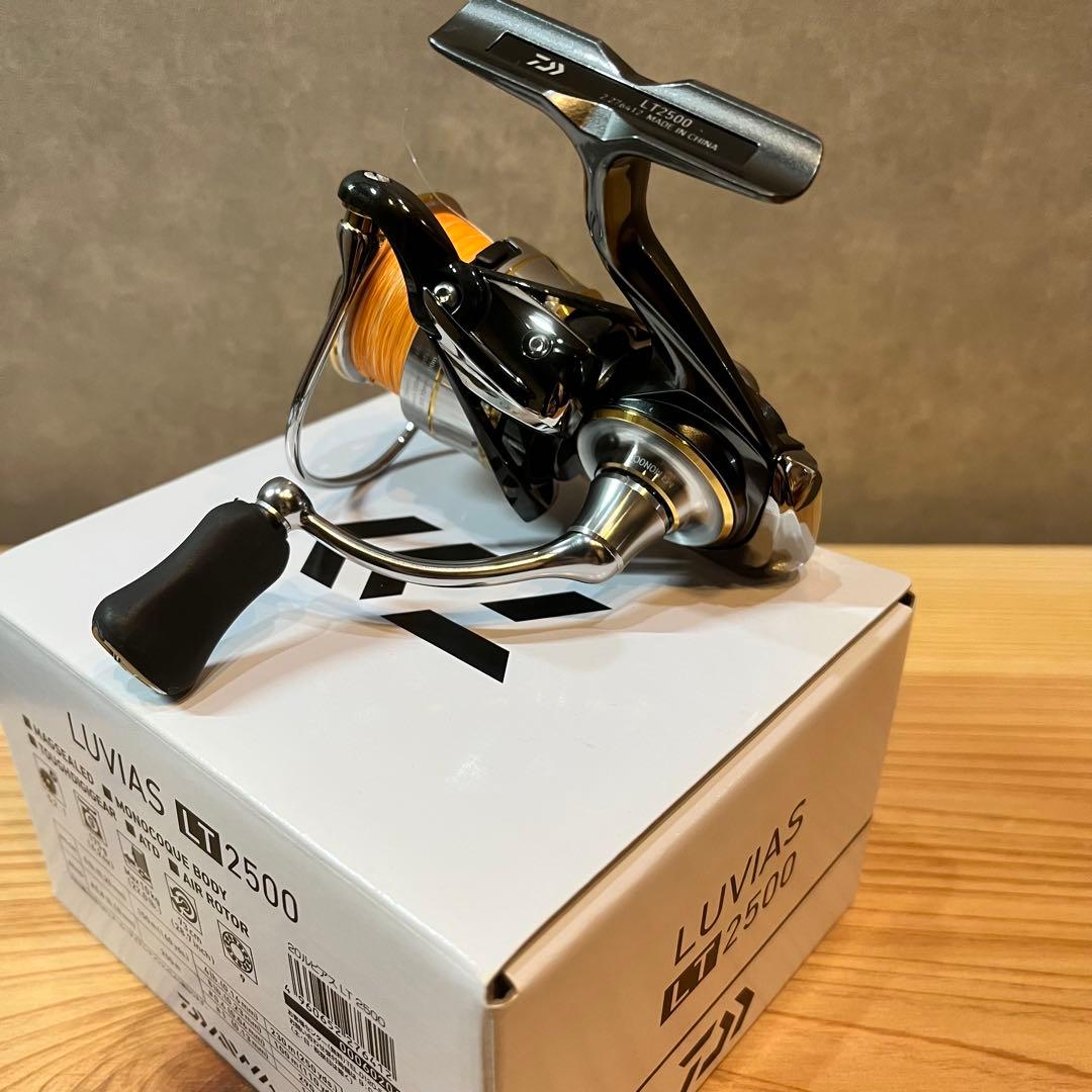 DAIWA LUVIAS LT2500 スピニングリール