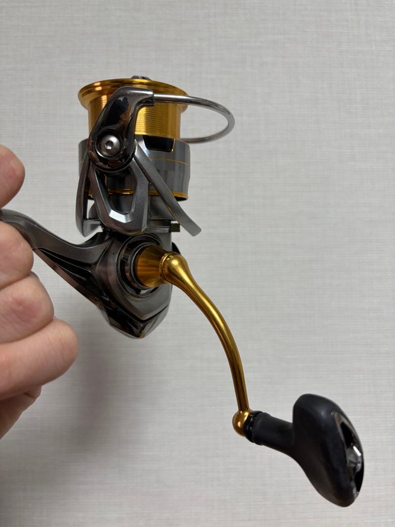 FREAMS LT 3000S-C スピニングリール