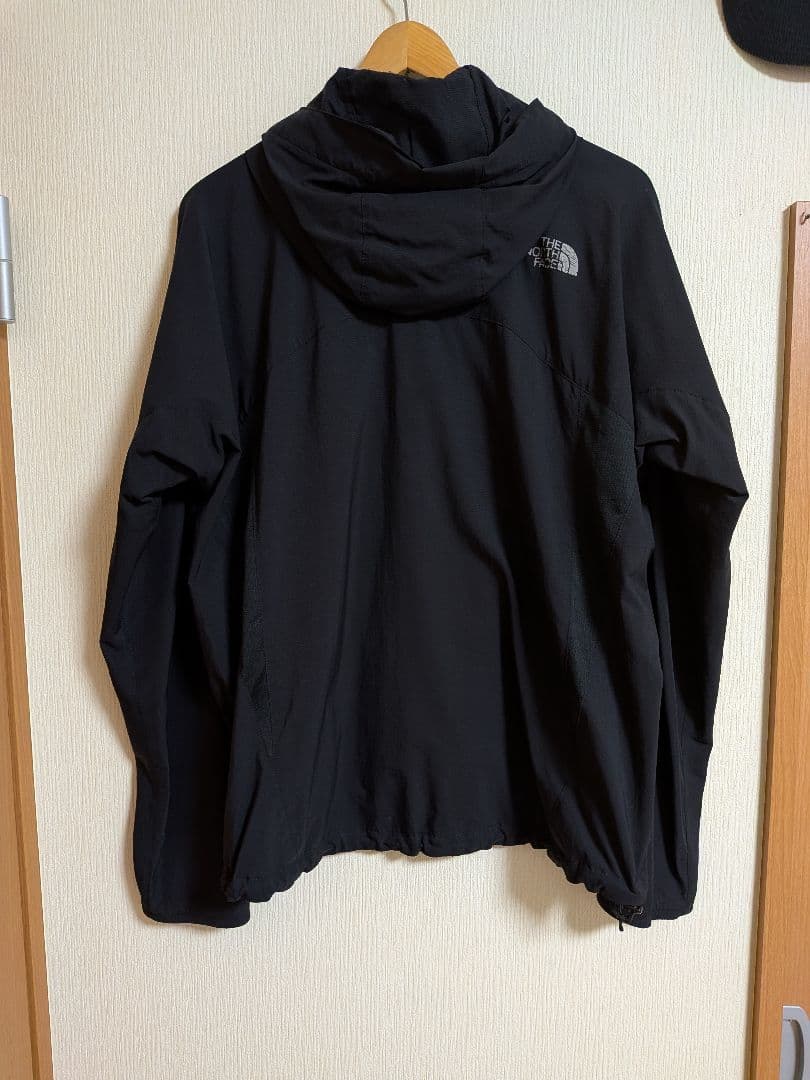 ノースフェイス　スワローテイルフーディー　黒　Lサイズ　トレイル　レッドラン
