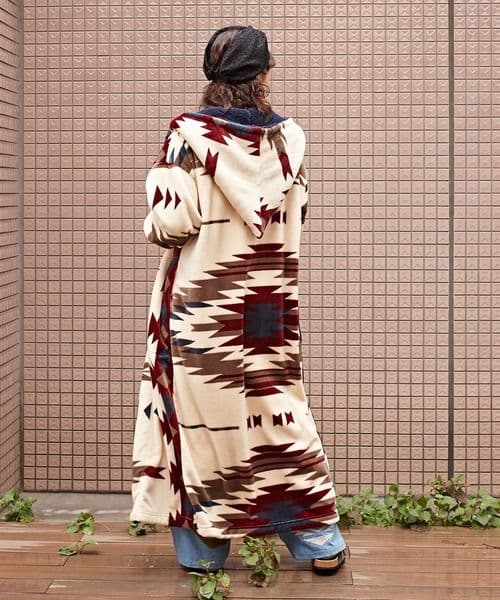 【チャイハネ】NOMADY ノマディ着るブランケット ロングガウン　ベージュ