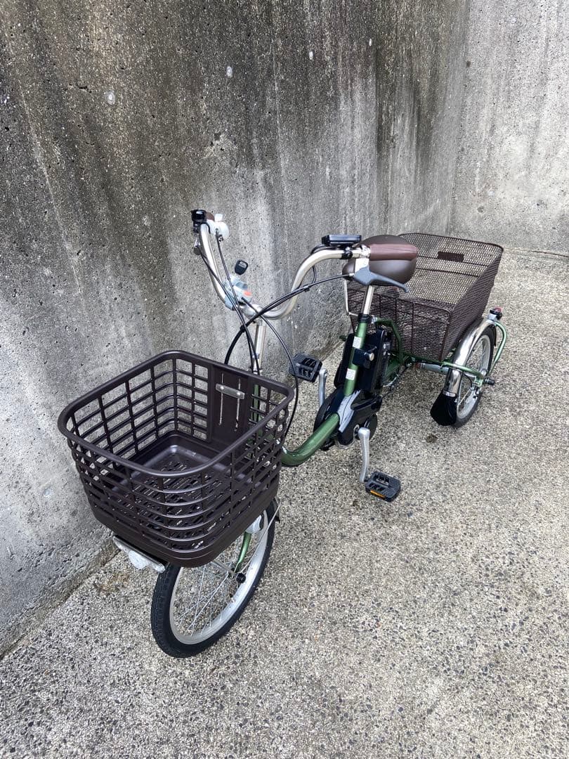 電動アシスト三輪車 緑色 バスケット付き