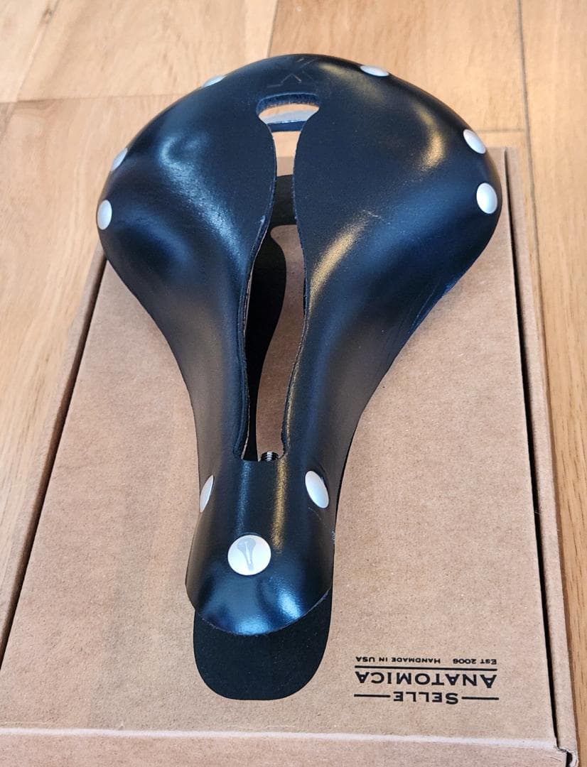 SELLE ANATOMICA X2 レザーサドルセラアナトミカ