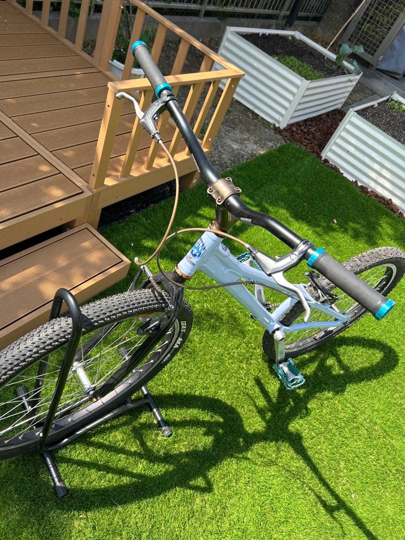 【超大幅値下げ！】トライアル自転車 26インチ 〈引取り値引きします〉