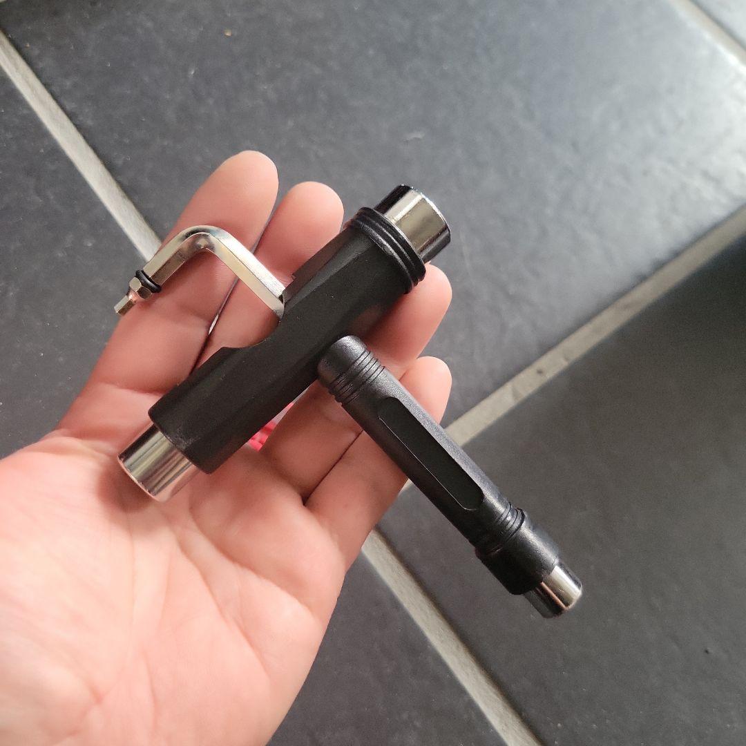 Element スケートボード コンプリート　ライザーパット、工具セット