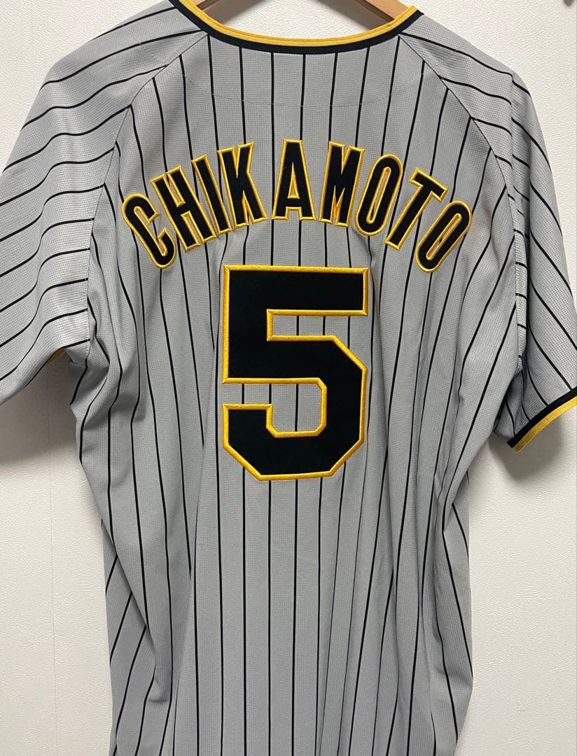 阪神タイガース レプリカユニフォーム（ビジター） 近本光司 Oサイズ