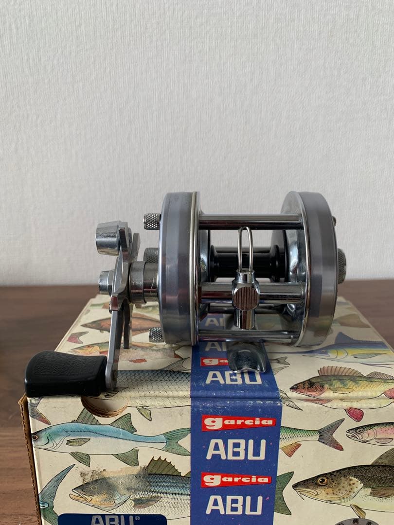 ABU Ambassadeur 5500 C ベイトリール83年製ブルー