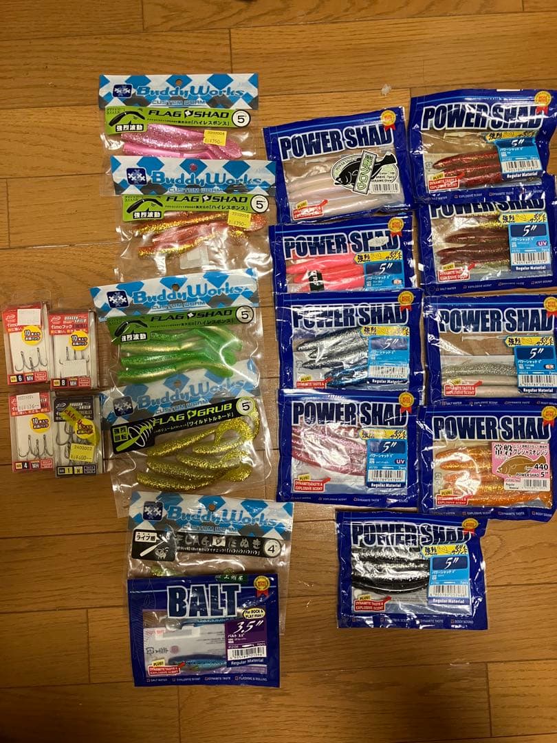 釣り引退　タックルボックス、ミノー、ジグ、ワーム等大量　セット売り