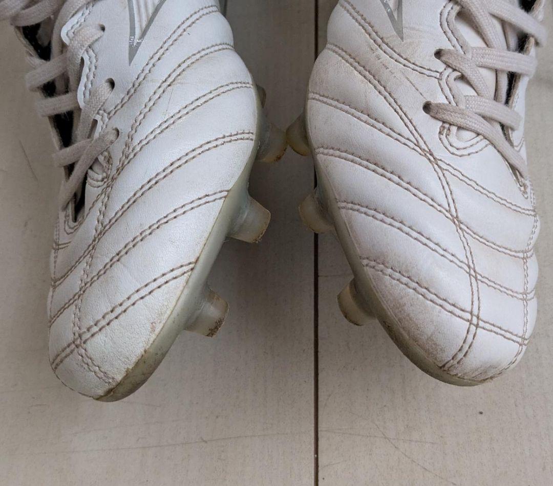 中古26cm ミズノ サッカースパイク モナルシーダネオ2 PRO