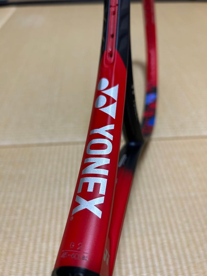 割引　ヨネックス　テニスラケット Vコア98 グリップ2