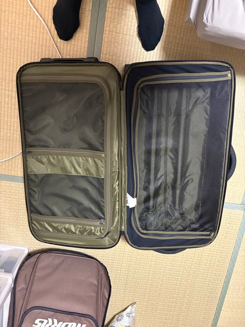 と*ん様 VOLCOM キャリーケース　GLOBETROTTER LUGGAGE