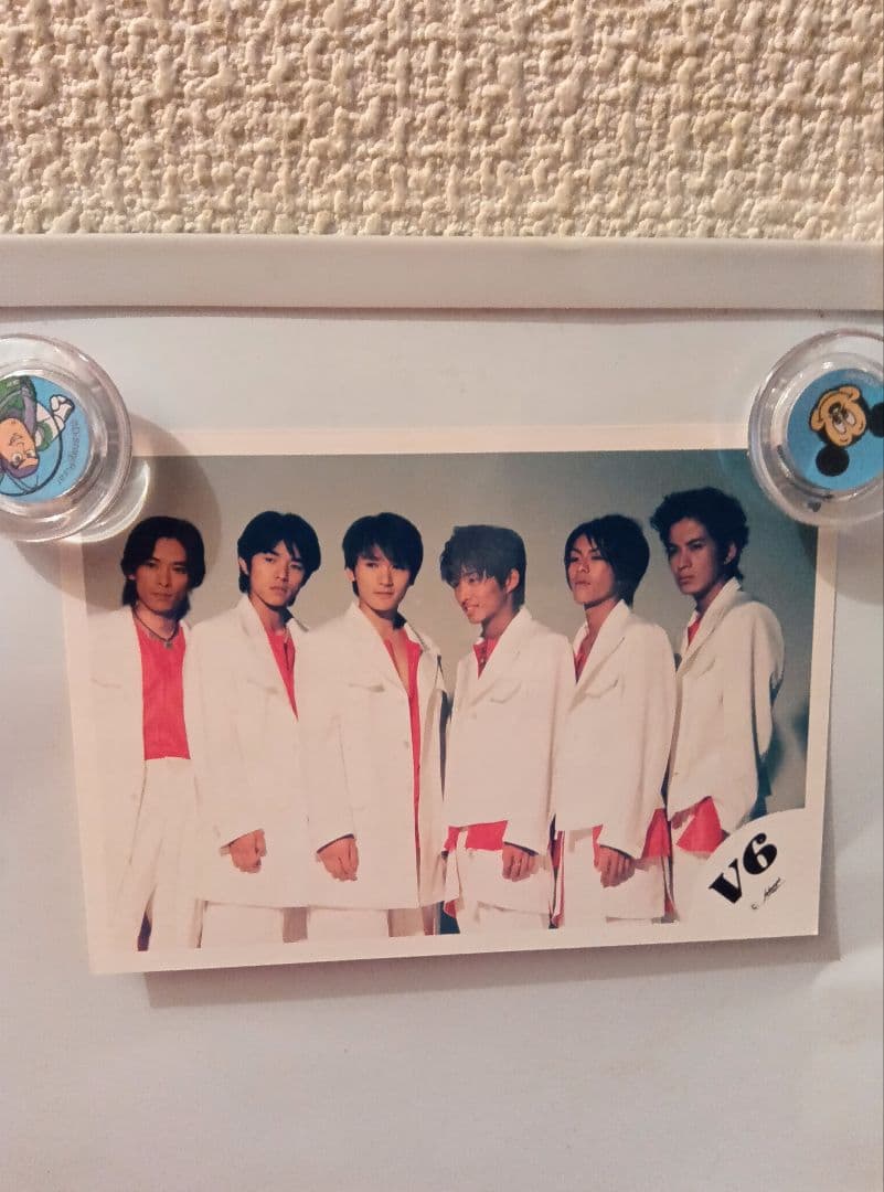 V6 公式写真