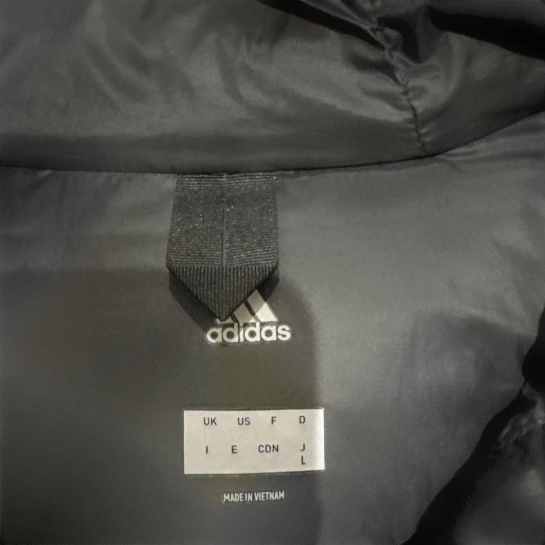 タイムセール致します✴︎美品✴︎adidas Lサイズ　フード付き 黒 ベンチコート
