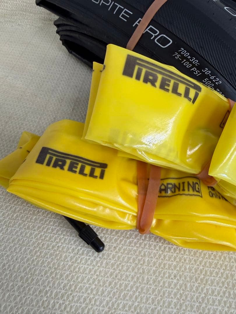 IRC ASPITE PRO S-LIGHT 30c ピレリTPUはオマケ