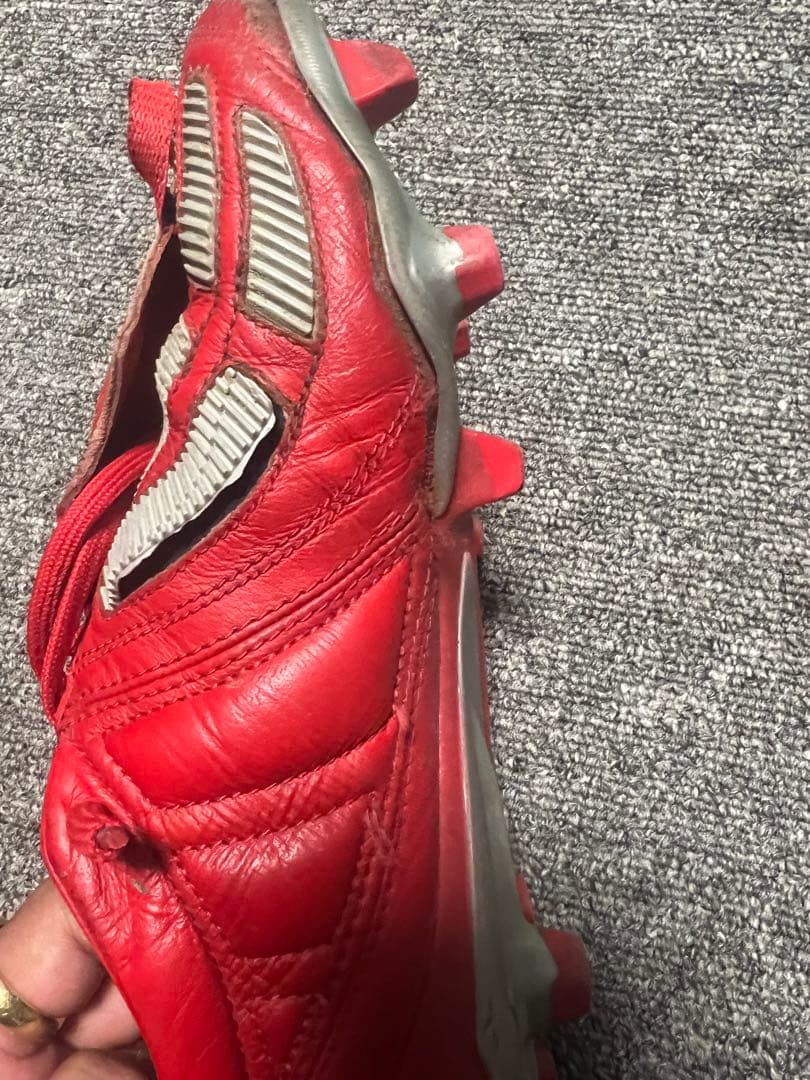 adidas プレデターマニア　復刻版
