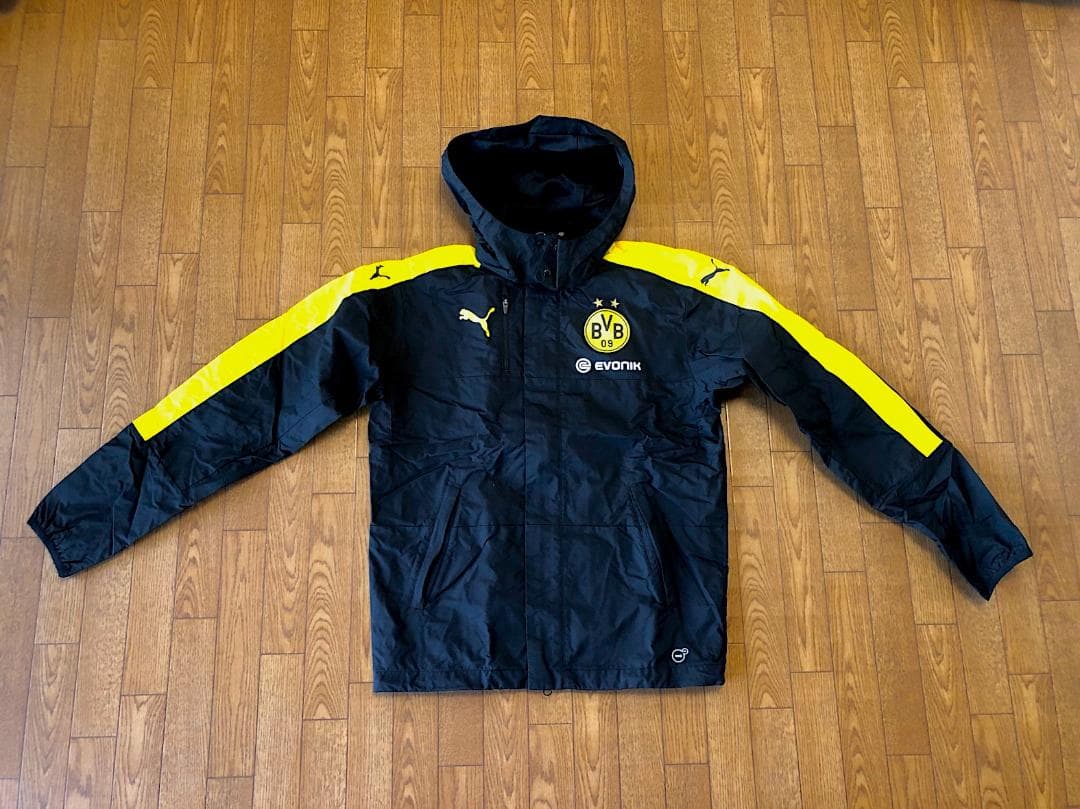 プーマPUMA｜美品｜サッカー｜ドルトムント｜レインジャケット｜ジャンパー黒｜S