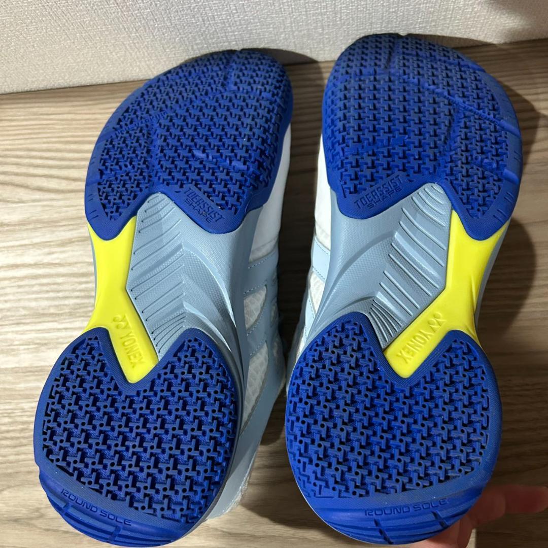 ★送料無料★美品 28 cm ヨネックス YONEX バドミントンシューズ