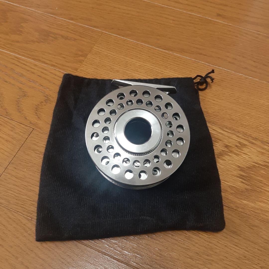 ★新品！★希少！ハブレス式フライリール★フルラインガードでラインすり抜け無し★