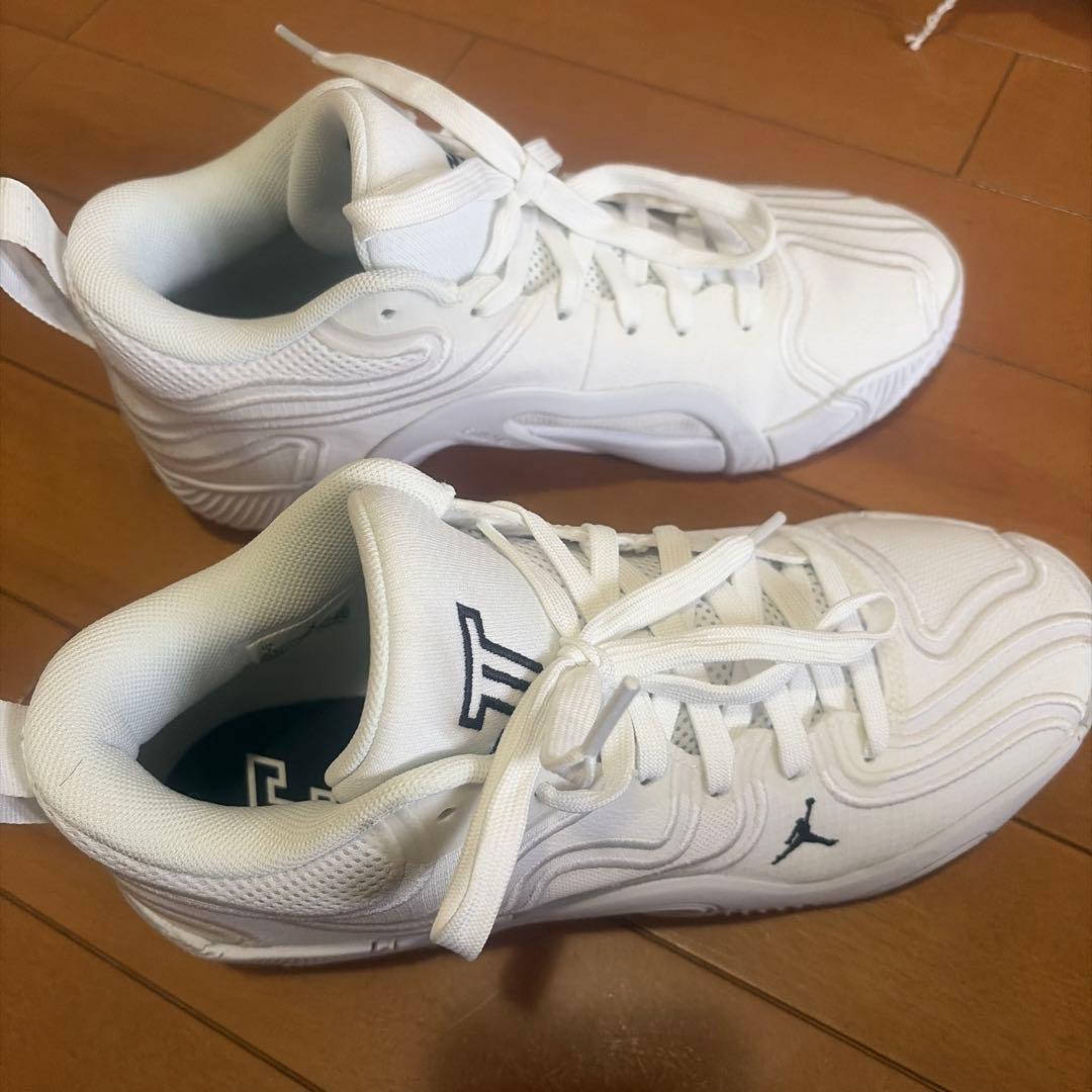 ナイキテイタム 3 PF TATUM 3 PF ホワイトバスケットボールシューズ