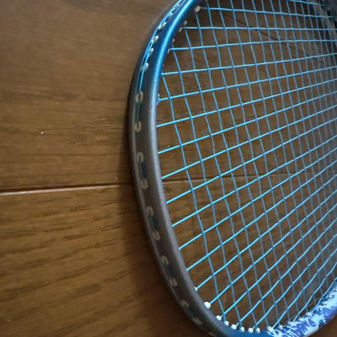 ナノフレア300バドミントンラケット(ケース付)