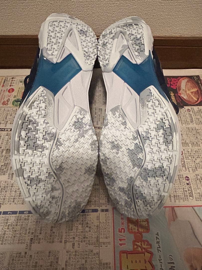 YONEX CASCADE DRIVE ネイビー シューズ27センチ