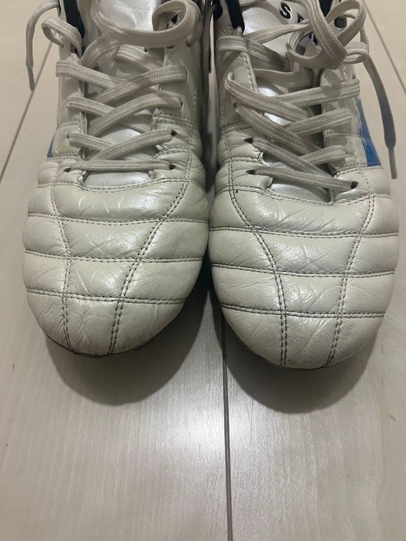 【美品】SFIDA サッカースパイク 27.5cm ホワイト