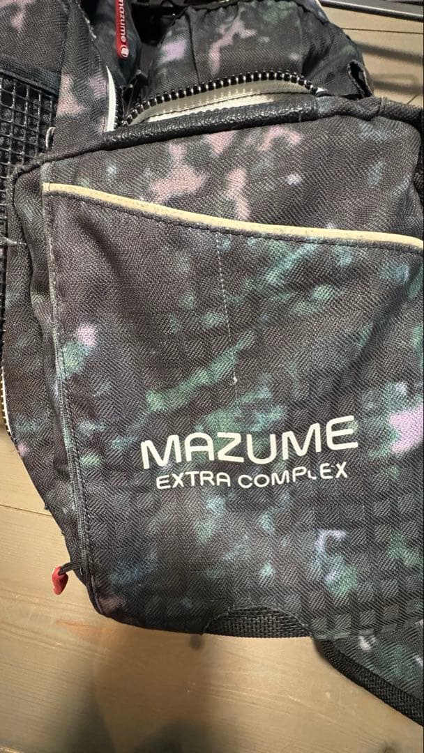 マズメ　EXTRA COMPACT ライフジャケット