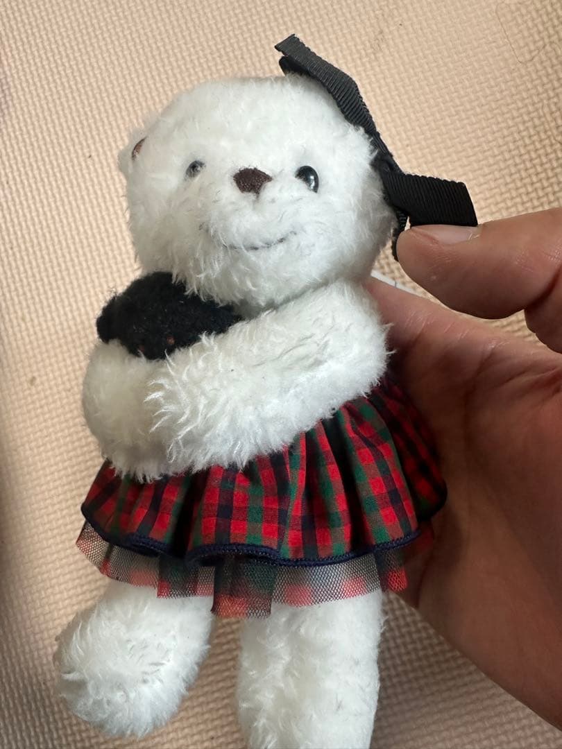 familiar bibiy ハートを抱えたホワイトクマのぬいぐるみ
