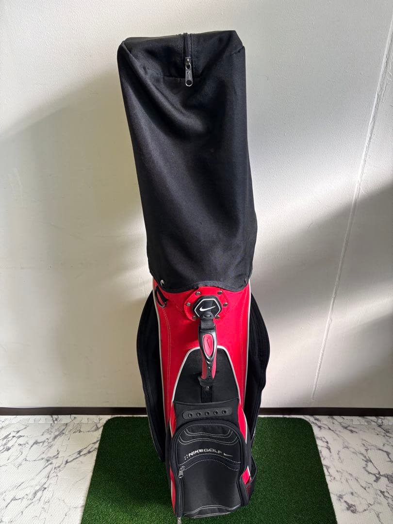 【美品】Nike ゴルフ キャディバッグ 赤黒 ストライプ