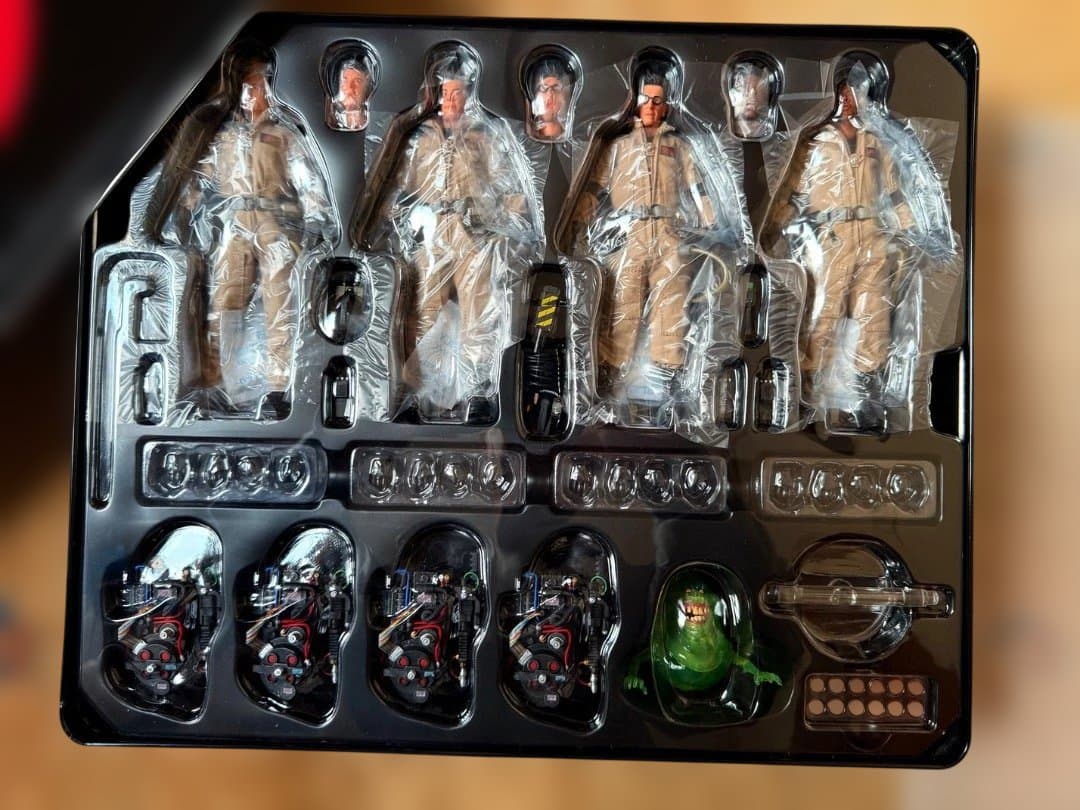新品 メスコワン:12 ゴーストバスターズ アクションフィギュアボックスセット