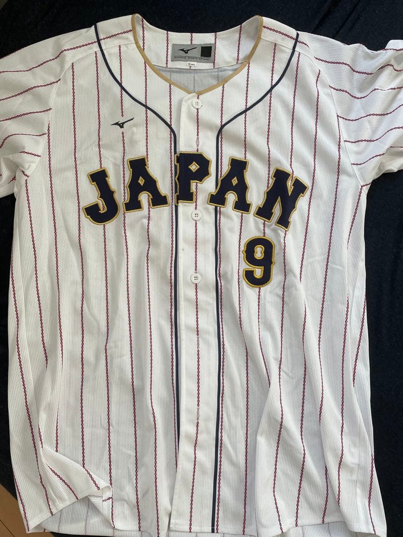 侍ジャパン ユニフォーム 周東選手