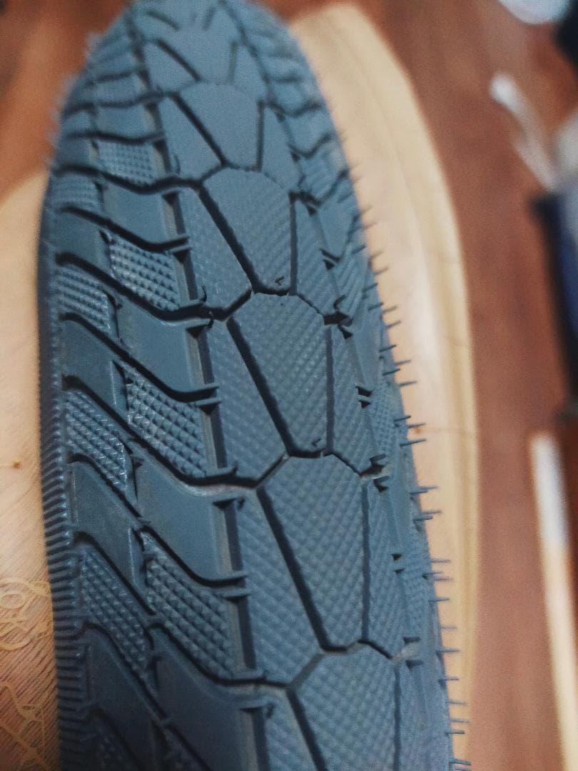 FAIRWEATHER for cruise tire　26×1.75