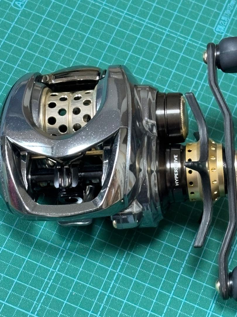 リール Daiwa 25STEEZ LIMITED CT SV TW 70XHL