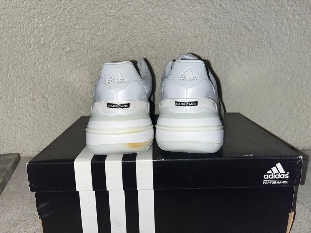 新品未使用 adidas Barricade lib テニススニーカー 25cm
