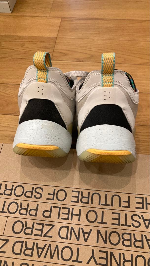ジョーダン ルカ1Jordan MOVE TO ZERO