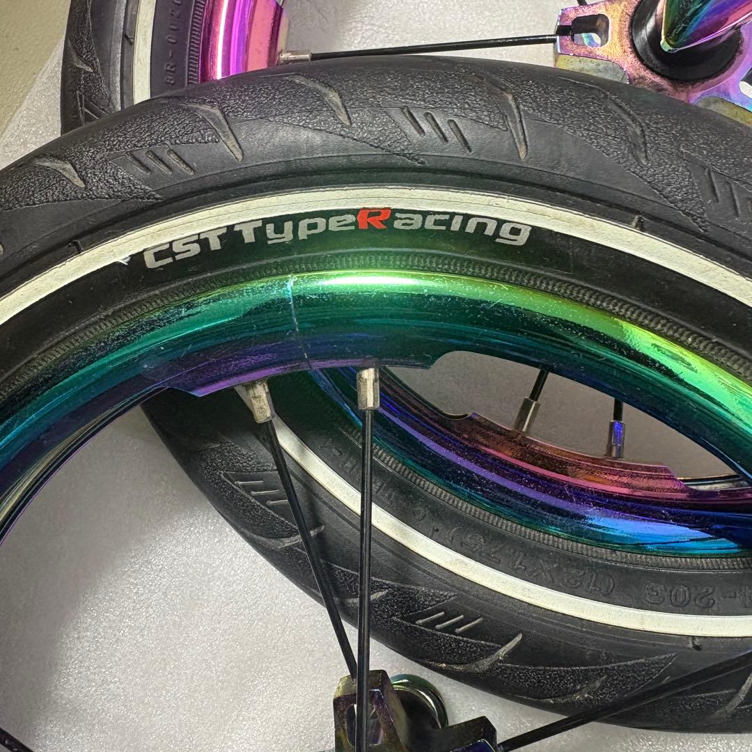 ストライダーレーシングホイール ・タイヤ・ホイール・スキュアスリムナット2個つき