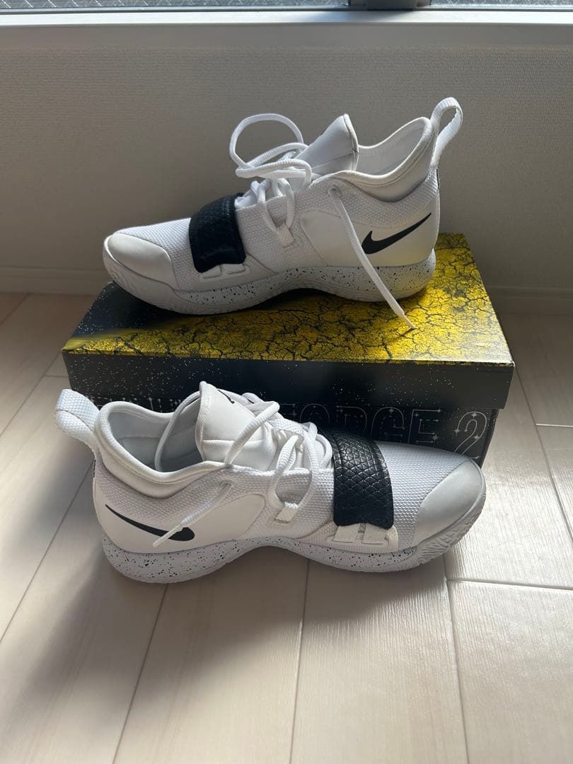 Nike Paul e 2 バスケットシューズ
