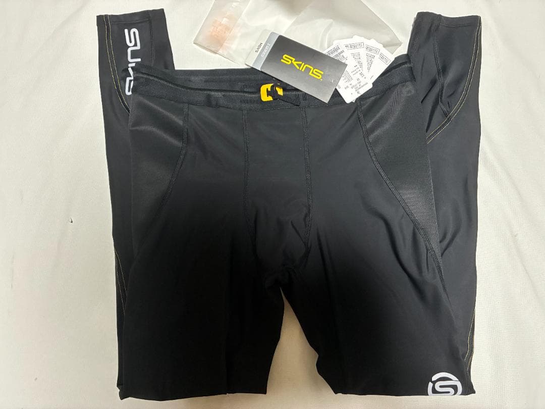 新品 スキンズ/SKINS 181-71310 XXL ブラック 定価17600