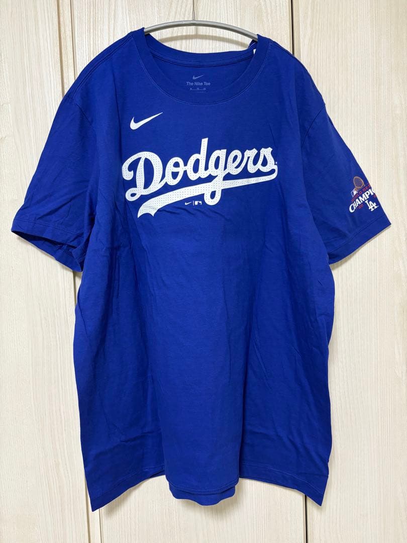 新品未使用⭐︎Tシャツ⭐︎2XL⭐︎ドジャース大谷翔平⭐︎ワールドチャンピオン限定完売品