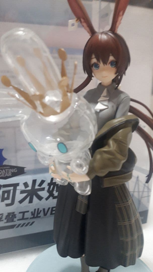 ＊ジャンク品＊ アーミヤ『FLOATING GEAR VER.』フィギュア