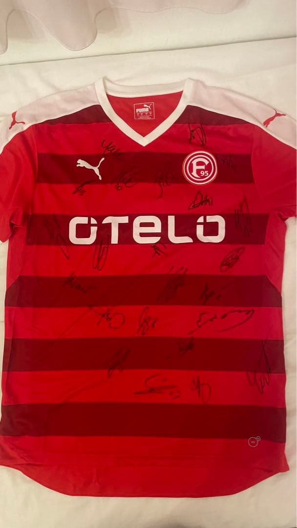 Puma Düsseldorf サイン入りジャージ F95