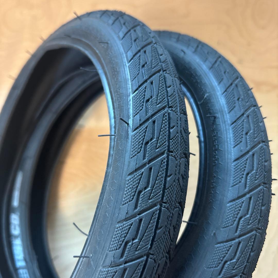 美品 ランバイク ストライダー 競技用 タイヤ 軽量インナーチューブ セット