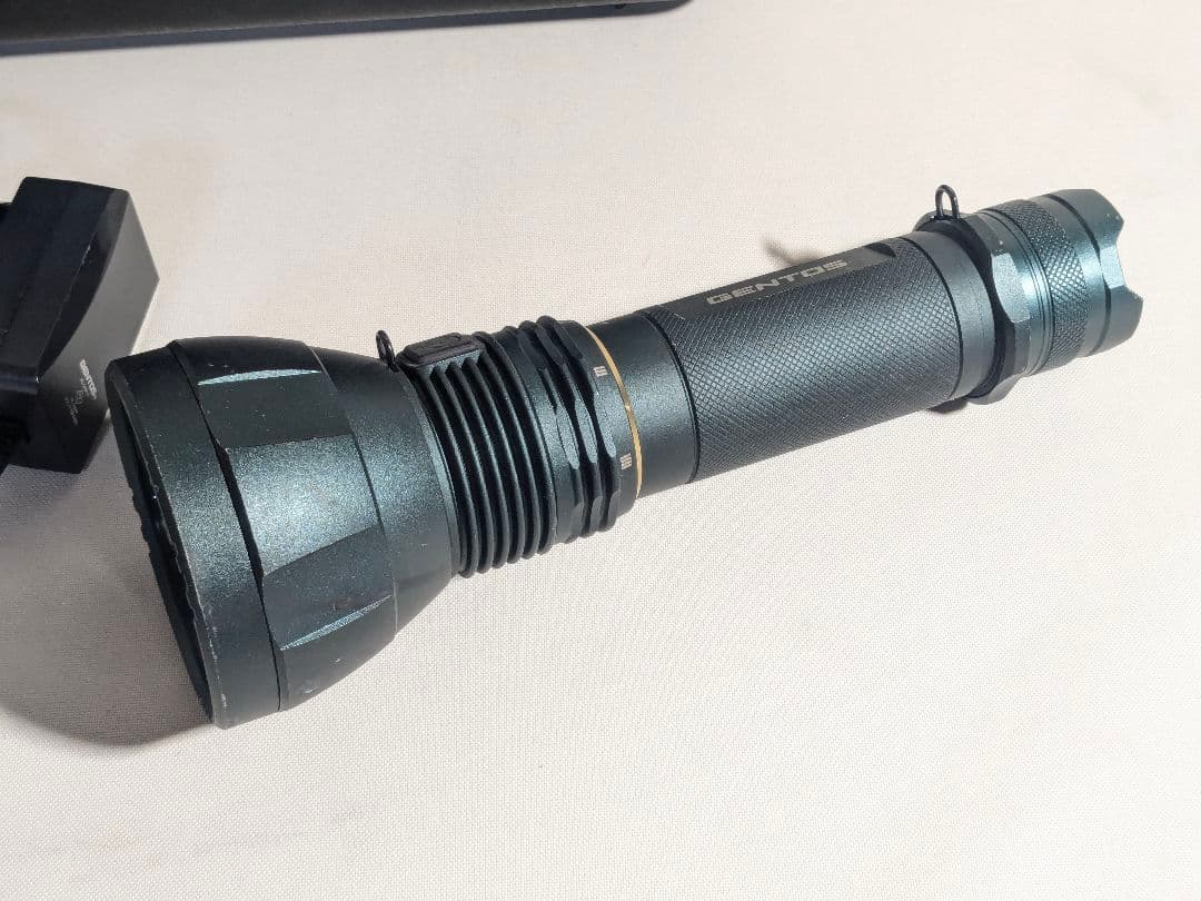ジェントス UT-618R 13000ルーメン 懐中電灯 GENTOS