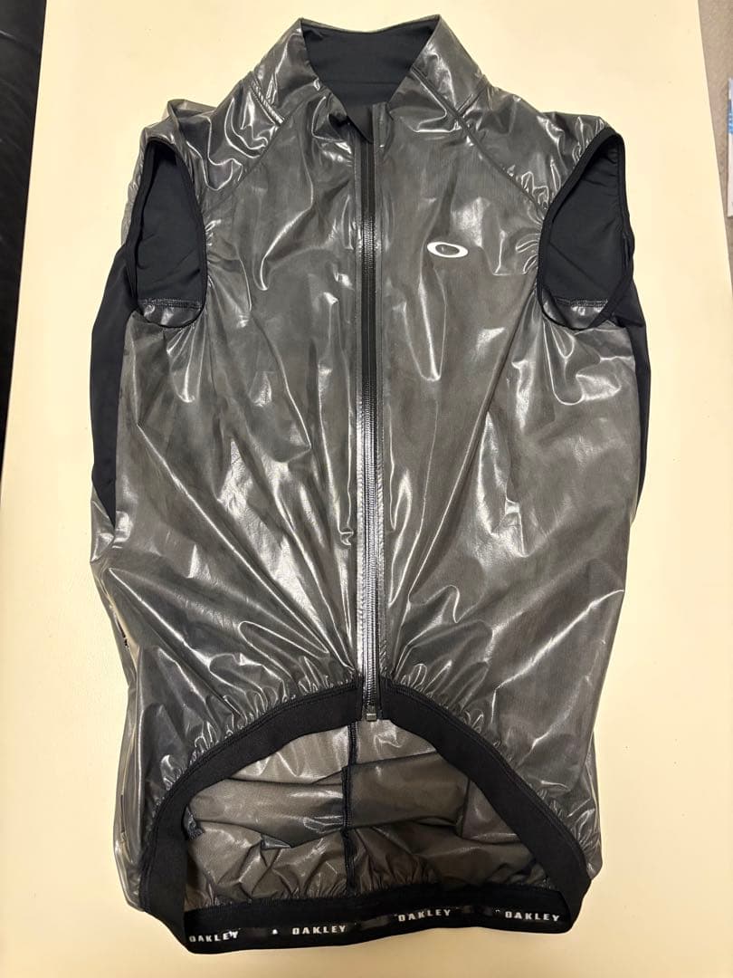 極美品　一度使用洗濯済み　OAKLEY ジョーブレイカー　ウィンドブレーカー