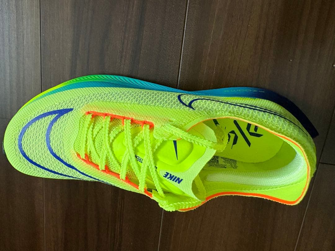 NIKE ストリークフライ 26.5 新品未使用 蛍光イエロー